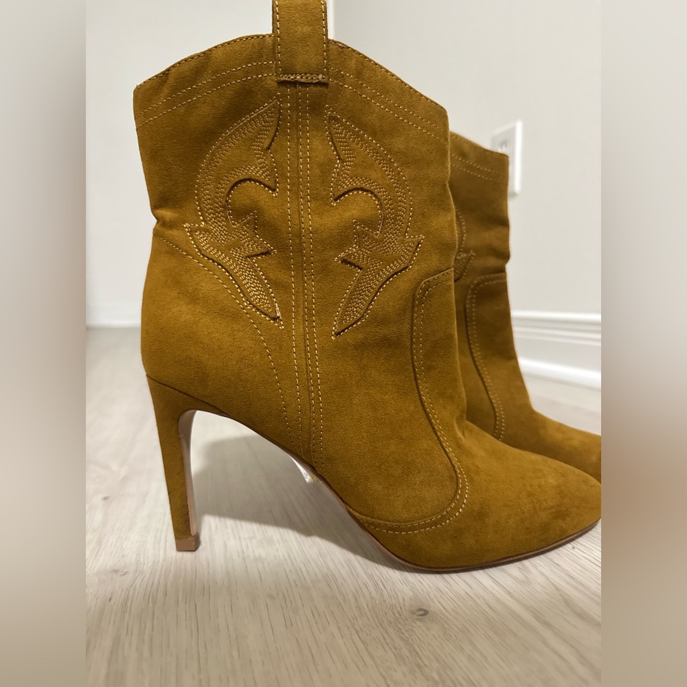 BCBGeneration women Fashion boots